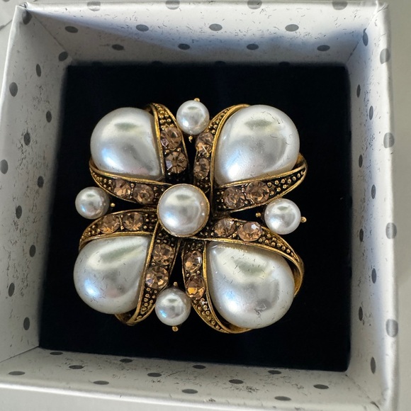 Jewelry - Elegant Gold and Silver Brooch